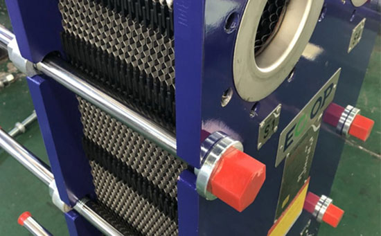 1681122270216703.jpg 板式降膜蒸發(fā)器在食品行業(yè)有哪些應(yīng)用